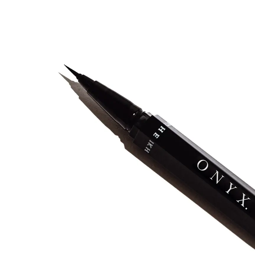 onyx-liquid-liner-3@2x.webp