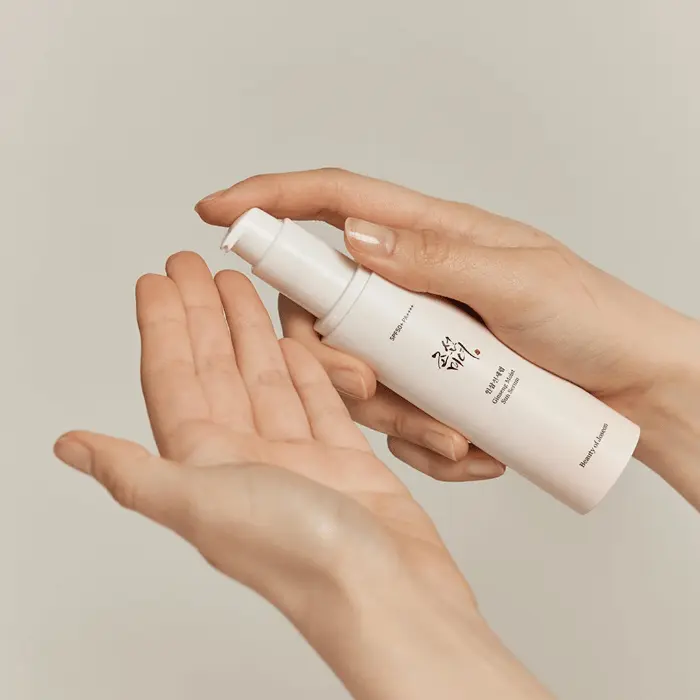 Ginseng Moist Sun Serum (SPF 50+ PA++++) 