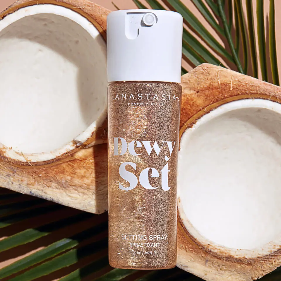 ANASTASIA Dewy Set 