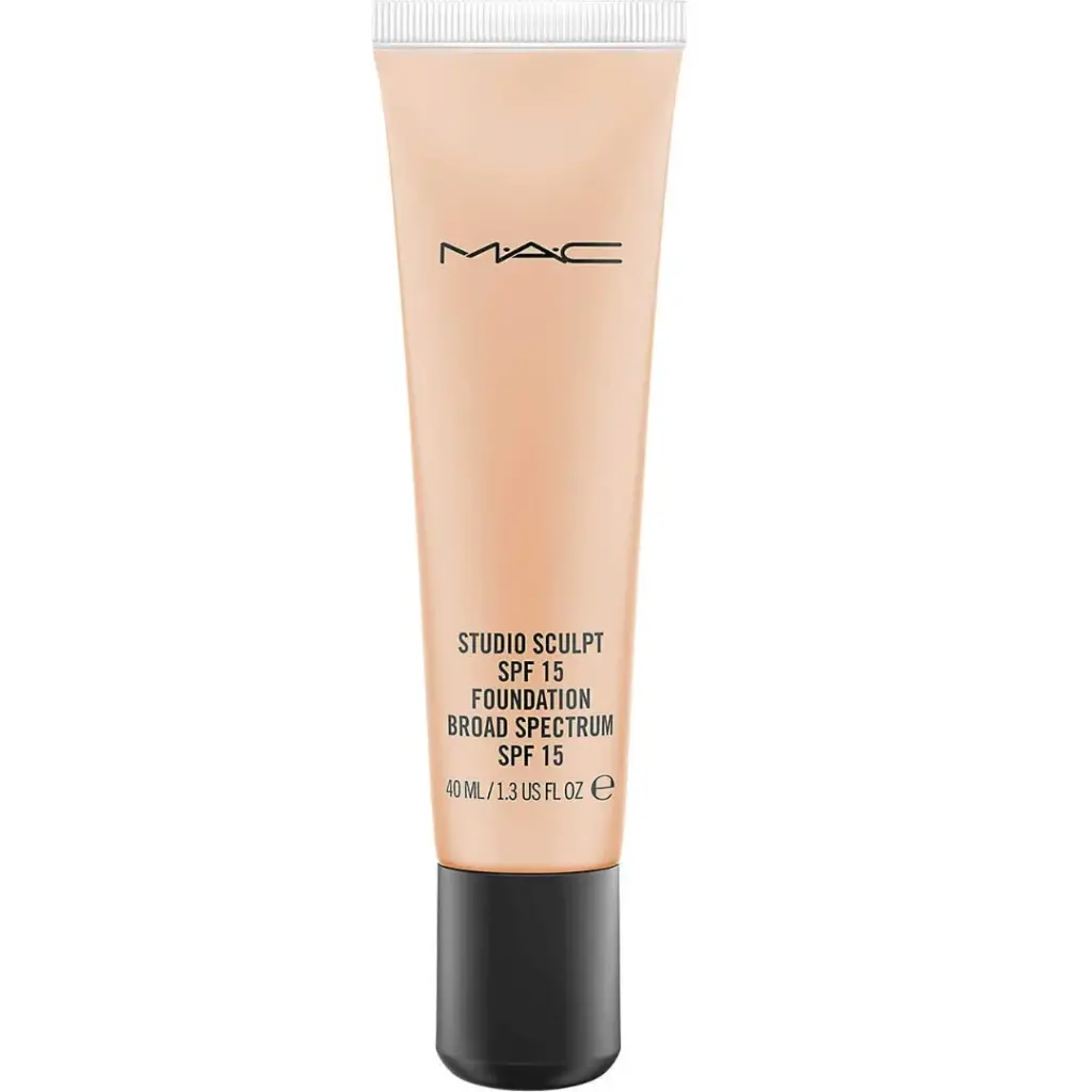 M.A.C FOUNDATION NC 15
