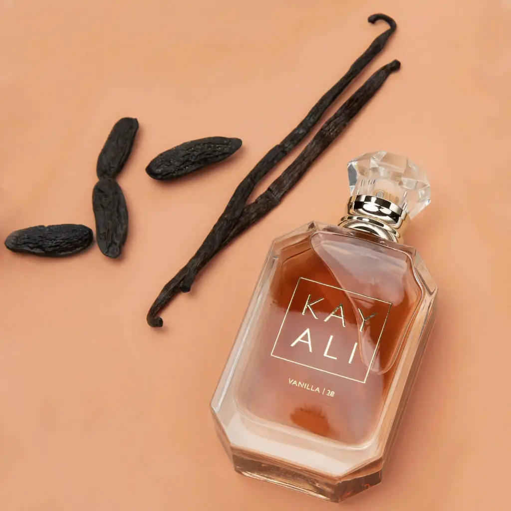 HUDA BEAUTY KAYALI  VANILA 28 