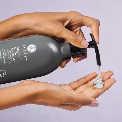 LUSETA CHARCOL DETOX CONDITIONER 500MLبلسم لوسيتا لإزالة السموم بالفحم 500 مل