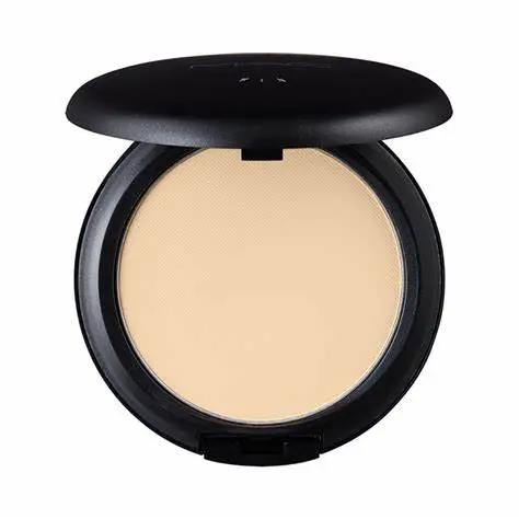 MAC STUDIO FIX POWDER FOUNDATION NC20 