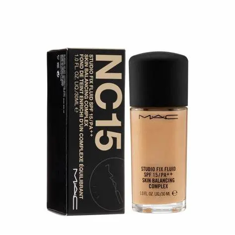 MAC Studio Fix Fluid Matte Finish SPF15 NC15 