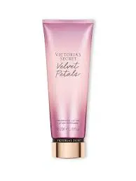 VICTORIAS ESCRET VELVET PETALS 236ML 