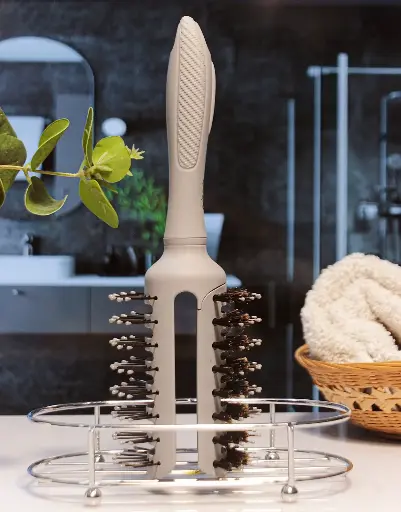GINGIE TRESA STYLING SECTIONING BRUSH 
