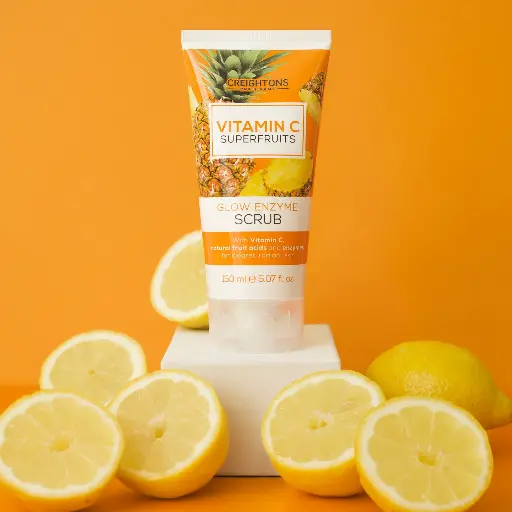 Superfruits Vitamin C Glow Enzyme Scrub 150 ml‏ 